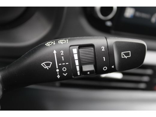 Hyundai Bayon 1.0 T-GDI Comfort / LES AUTO / Dubbele bediening aanwezig / All Seasonbanden / Airco / LMV / Crui... ActivLease financial lease