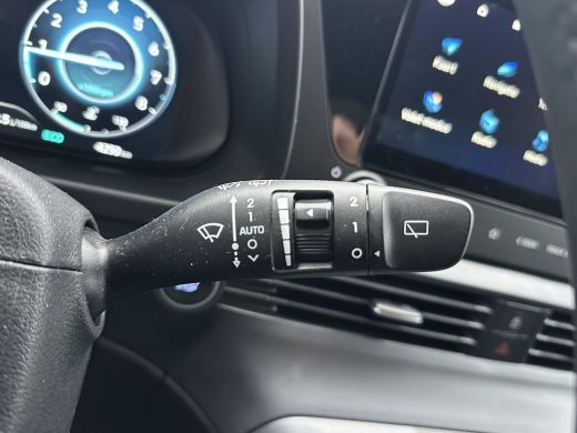 Hyundai Bayon 1.0 T-GDI Premium Sky / AUTOMAAT / Glazen Schuif kanteldak / Adaptieve cruise control / Stoel & S... ActivLease financial lease