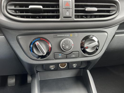 Hyundai i10 1.0 Comfort / Apple Carplay/Android Auto / audio-navigatie full map / achteruitrijcamera / ActivLease financial lease