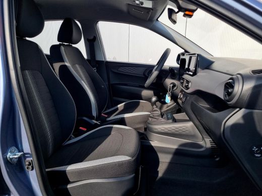 Hyundai i10 1.0 Comfort / Navigatie / Apple & Android carplay / Airco / Achteruitrijcamera / Elektrisch bedie... ActivLease financial lease