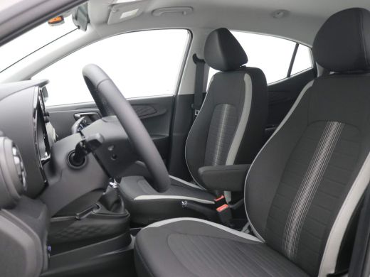 Hyundai i10 1.0 Comfort Smart / Navigatie / Cruise Control / Airco / LED dagrijverlichting / Achteruitrijcame... ActivLease financial lease