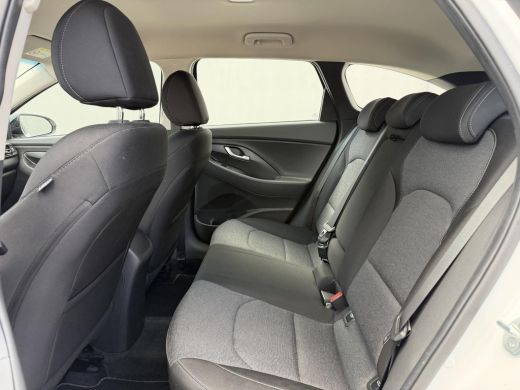 Hyundai i30 1.0 T-GDi MHEV Comfort / Facelift / NL'se Auto / Camera / Navigatie via AppleCarplay & Android au... ActivLease financial lease