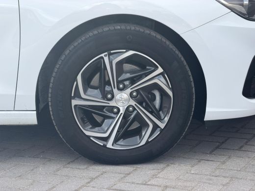 Hyundai i30 1.0 T-GDi MHEV Comfort / Facelift / NL'se Auto / Camera / Navigatie via AppleCarplay & Android au... ActivLease financial lease