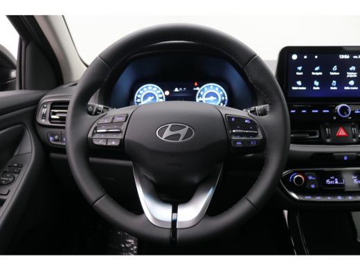 Hyundai i30 1.0 T-GDi MHEV Comfort / Navigatie + Android Auto/Apple Carplay / DAB / Climate Control / Cruise ... ActivLease financial lease