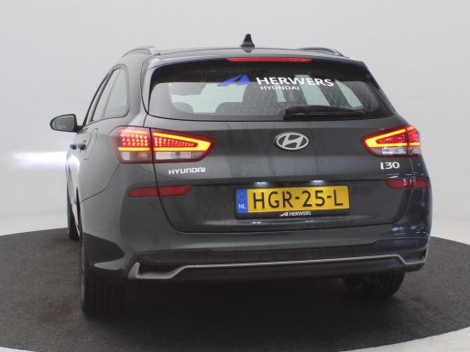 Hyundai i30 1.0 T-GDi MHEV Comfort / Navigatie + Android Auto/Apple Carplay / DAB / Climate Control / Cruise ... ActivLease financial lease