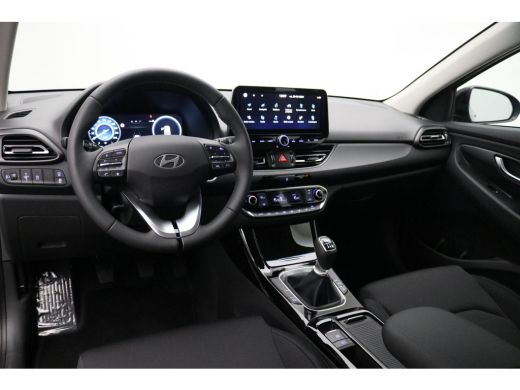 Hyundai i30 1.0 T-GDi MHEV Comfort / Navigatie + Android Auto/Apple Carplay / DAB / Climate Control / Cruise ... ActivLease financial lease