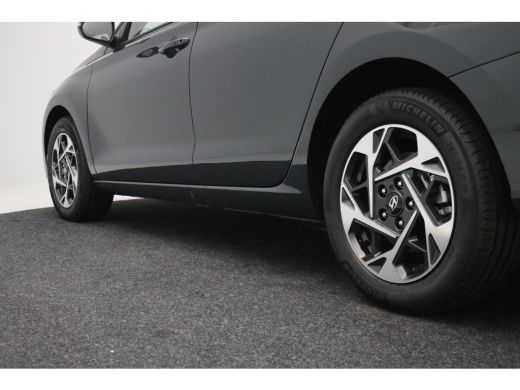 Hyundai i30 1.0 T-GDi MHEV Comfort / Navigatie + Android Auto/Apple Carplay / DAB / Climate Control / Cruise ... ActivLease financial lease