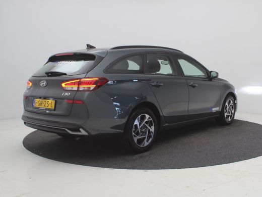 Hyundai i30 1.0 T-GDi MHEV Comfort / Navigatie + Android Auto/Apple Carplay / DAB / Climate Control / Cruise ... ActivLease financial lease