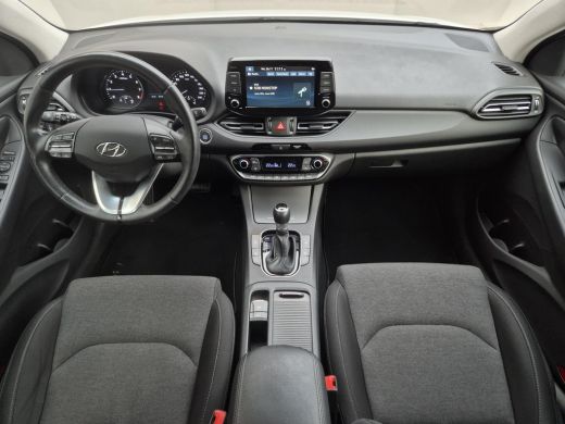 Hyundai i30 1.0 T-GDi MHEV Comfort Smart / Navigatie via Apple Carplay of Android Auto / Stuur en Stoel verwa... ActivLease financial lease