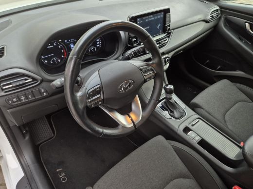 Hyundai i30 1.0 T-GDi MHEV Comfort Smart / Navigatie via Apple Carplay of Android Auto / Stuur en Stoel verwa... ActivLease financial lease