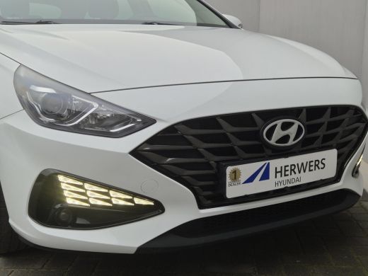 Hyundai i30 1.0 T-GDi MHEV Comfort Smart / Navigatie via Apple Carplay of Android Auto / Stuur en Stoel verwa... ActivLease financial lease