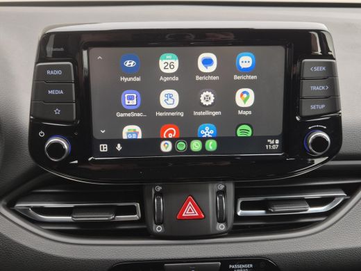 Hyundai i30 1.0 T-GDi MHEV Comfort Smart / Navigatie via Apple Carplay of Android Auto / Stuur en Stoel verwa... ActivLease financial lease