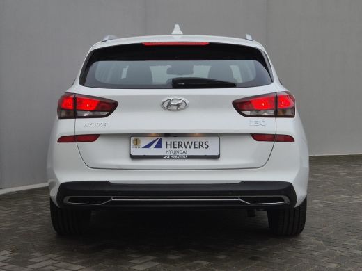 Hyundai i30 1.0 T-GDi MHEV Comfort Smart / Navigatie via Apple Carplay of Android Auto / Stuur en Stoel verwa... ActivLease financial lease