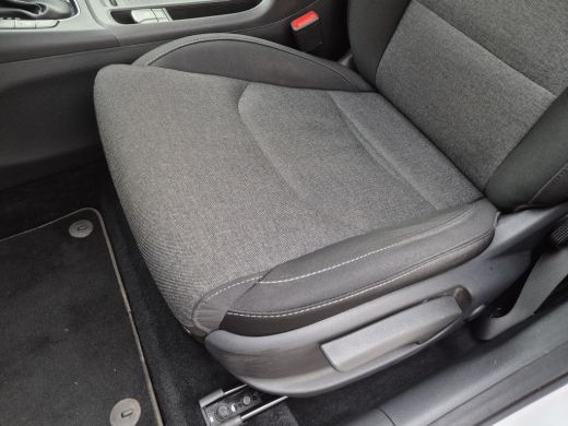 Hyundai i30 1.0 T-GDi MHEV Comfort Smart / Navigatie via Apple Carplay of Android Auto / Stuur en Stoel verwa... ActivLease financial lease