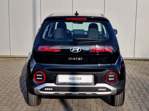 Hyundai Inster E-Motion 42 kWh / Snel Leverbaar / Rijklaarprijs /  Navigatie / Apple Carplay & Android Auto / 5 ... ActivLease financial lease
