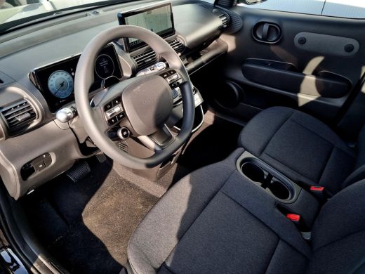 Hyundai Inster E-Motion 42 kWh / Snel Leverbaar / Rijklaarprijs /  Navigatie / Apple Carplay & Android Auto / 5 ... ActivLease financial lease
