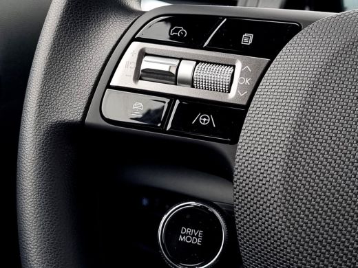 Hyundai Inster E-Motion 42 kWh / Snel Leverbaar / Rijklaarprijs /  Navigatie / Apple Carplay & Android Auto / 5 ... ActivLease financial lease