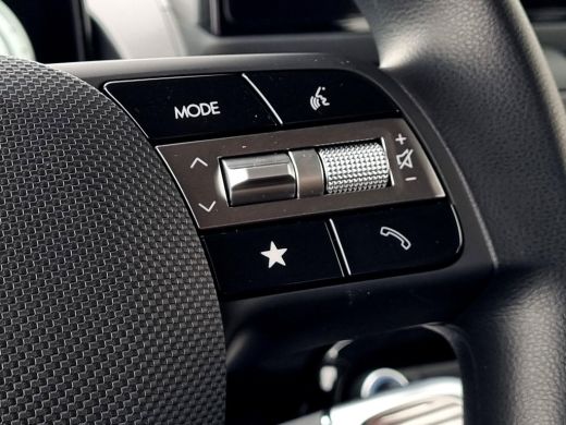Hyundai Inster E-Motion 42 kWh / Snel Leverbaar / Rijklaarprijs /  Navigatie / Apple Carplay & Android Auto / 5 ... ActivLease financial lease