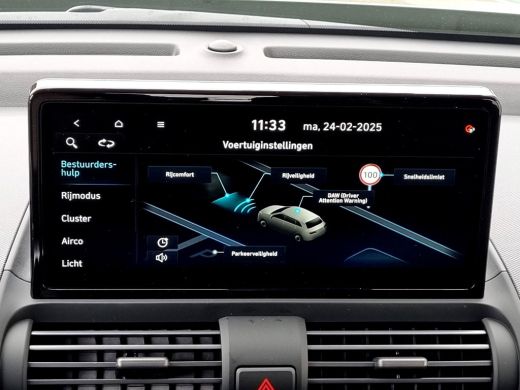 Hyundai Inster E-Motion 42 kWh / Snel Leverbaar / Rijklaarprijs /  Navigatie / Apple Carplay & Android Auto / 5 ... ActivLease financial lease