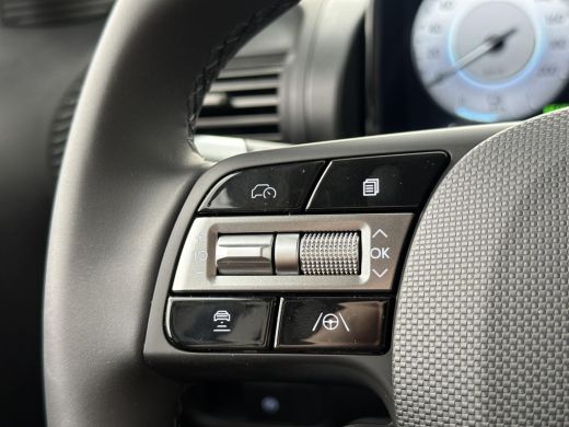 Hyundai Inster Evolve 49 kWh /  Cruise control Adaptief / Apple Carplay & Android Auto / Navigatie / Parkeersens... ActivLease financial lease