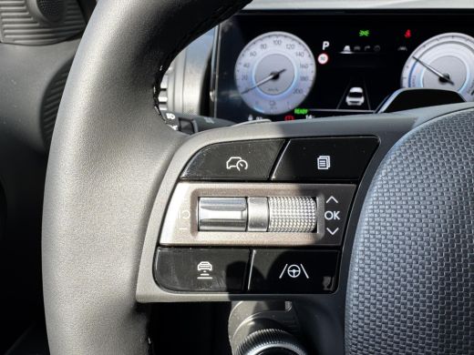 Hyundai Inster Evolve 49 kWh / Snel Leverbaar / Adaptive Cruise / Keyless / Navigatie / ActivLease financial lease