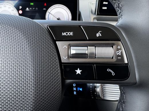 Hyundai Inster Evolve 49 kWh / Snel Leverbaar / Adaptive Cruise / Keyless / Navigatie / ActivLease financial lease