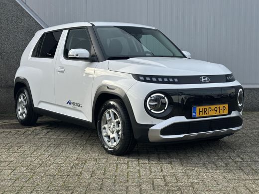 Hyundai Inster Pulse 49 kWh / Navigatie / Achteruitrijcamera / Adaptieve cruise control / verstelbare achterbank... ActivLease financial lease
