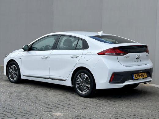 Hyundai IONIQ 1.6 GDi Comfort - Plus / Dealer Onderhouden / Stuur- & Stoelverwarming / Navigatie via Apple Carp... ActivLease financial lease