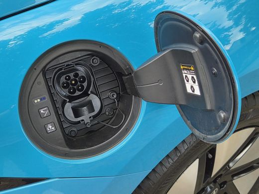Hyundai IONIQ 6 Connect 53 kWh / SOH 100% / warmtepomp / Dealer onderhouden / Fabrieksgarantie tot 08-2028 / CCS ... ActivLease financial lease