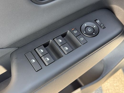 Hyundai Kona 1.6 GDI HEV Comfort Plus / Elektrische Achterklep / Stoel Verwarming V+A / Stuur Verwarming / Key... ActivLease financial lease
