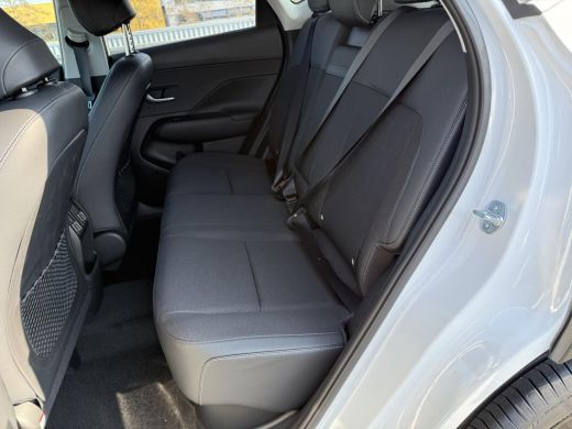 Hyundai Kona 1.6 GDI HEV Comfort Plus / Elektrische Achterklep / Stoel Verwarming V+A / Stuur Verwarming / Key... ActivLease financial lease