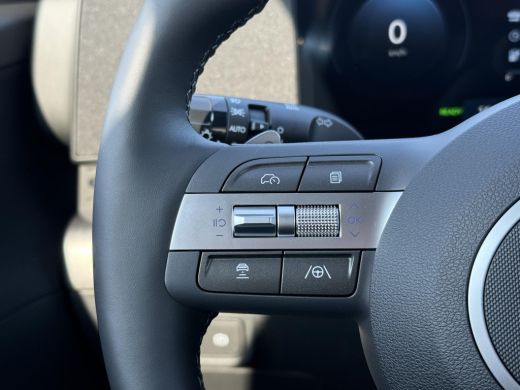 Hyundai Kona 1.6 GDI HEV Comfort Plus / Elektrische Achterklep / Stoel Verwarming V+A / Stuur Verwarming / Key... ActivLease financial lease
