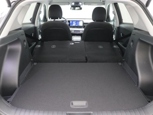 Hyundai Kona 1.6 GDI HEV Comfort Smart / Navigatie / 18" LMV / Adaptieve Cruise Control / Parkeersensoren voor... ActivLease financial lease