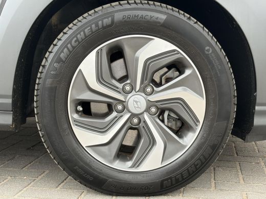 Hyundai Kona 1.6 GDI HEV Fashion / 1.300 KG trekgewicht / Head up Display / Achteruitrijcamera /  Cruise Contr... ActivLease financial lease