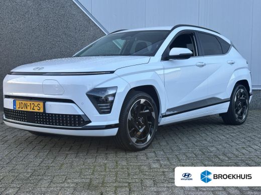 Hyundai Kona Comfort Smart 48.4 kWh / Navigatie / Blind-Spot Collision-Avoidance Assist / Adaptieve Cruise Con... ActivLease financial lease