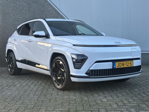 Hyundai Kona Comfort Smart 48.4 kWh / Navigatie / Blind-Spot Collision-Avoidance Assist / Adaptieve Cruise Con... ActivLease financial lease
