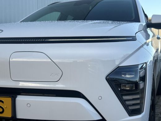 Hyundai Kona Comfort Smart 48.4 kWh / Navigatie / Blind-Spot Collision-Avoidance Assist / Adaptieve Cruise Con... ActivLease financial lease