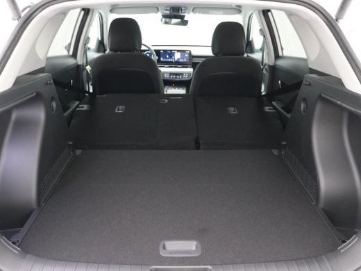 Hyundai Kona Comfort Smart 48.4 kWh / Navigatie / Blind-Spot Collision-Avoidance Assist / Adaptieve Cruise Con... ActivLease financial lease