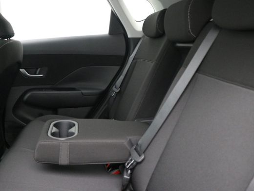 Hyundai Kona Comfort Smart 48.4 kWh / Navigatie / Blind-Spot Collision-Avoidance Assist / Adaptieve Cruise Con... ActivLease financial lease