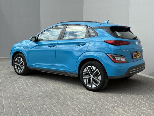 Hyundai Kona Comfort 39 kWh / SOH 100% / Fabrieksgarantie t/m 04-2028 / Dealer Onderhouden / Stoelverwarming /... ActivLease financial lease