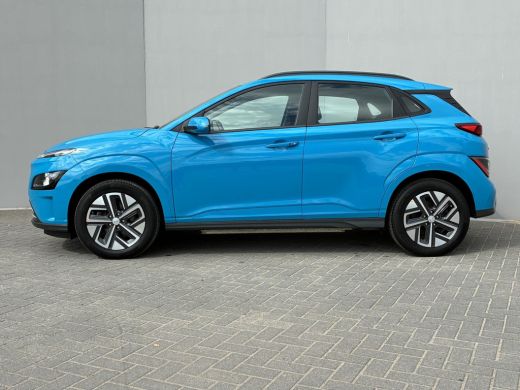 Hyundai Kona Comfort 39 kWh / SOH 100% / Fabrieksgarantie t/m 04-2028 / Dealer Onderhouden / Stoelverwarming /... ActivLease financial lease