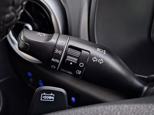 Hyundai Kona EV Fashion 64 kWh | SOH 95,5% | Apple Carplay/Android Auto | Climate control | Stoelverwarming | ... ActivLease financial lease