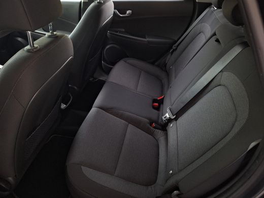 Hyundai Kona EV Fashion 64 kWh | SOH 96,4% | Apple Carplay/Android Auto | Climate control | Stoelverwarming | ... ActivLease financial lease
