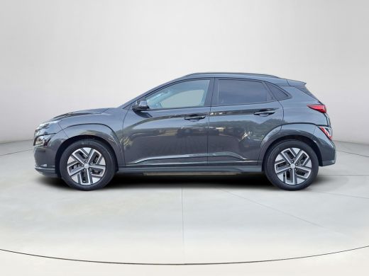 Hyundai Kona EV Fashion 64 kWh | SOH 96,4% | Apple Carplay/Android Auto | Climate control | Stoelverwarming | ... ActivLease financial lease