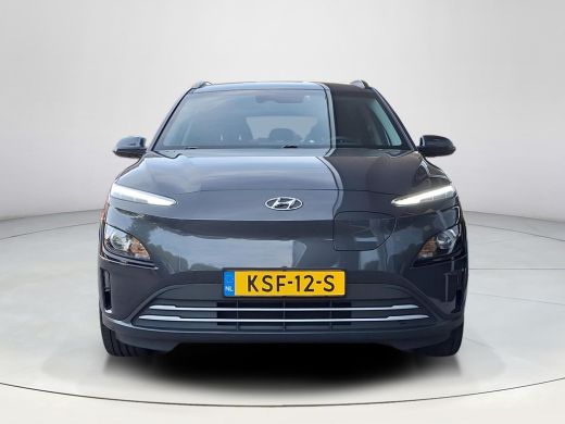 Hyundai Kona EV Fashion 64 kWh | SOH 96,4% | Apple Carplay/Android Auto | Climate control | Stoelverwarming | ... ActivLease financial lease