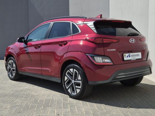 Hyundai Kona EV Fashion Design 64 kWh / SOH 100% / CCS snelladen / Stoelverwarming / Krell Audio Systeem / App... ActivLease financial lease