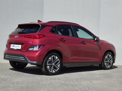 Hyundai Kona EV Fashion Design 64 kWh / SOH 100% / CCS snelladen / Stoelverwarming / Krell Audio Systeem / App... ActivLease financial lease