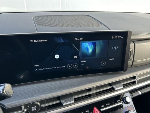 Hyundai Santa Fe 1.6 T-GDI PHEV Premium 4WD 7p. &euro;5000,- korting !! | 20-inch lichtmetalen velgen | Achteruitrijcam... ActivLease financial lease