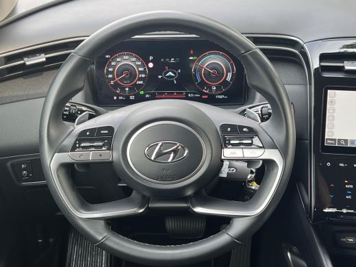 Hyundai Tucson 1.6 T-GDI PHEV Comfort 4WD / Fabrieksgarantie tot 07-2027 / Accu SoH 100 % / 1.350 kg trekgewicht... ActivLease financial lease