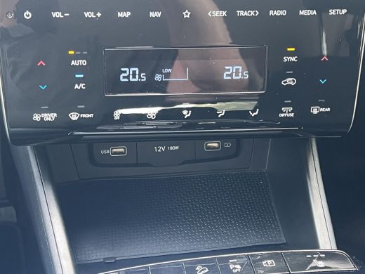 Hyundai Tucson 1.6 T-GDI PHEV Comfort 4WD / Fabrieksgarantie tot 07-2027 / Accu SoH 100 % / 1.350 kg trekgewicht... ActivLease financial lease